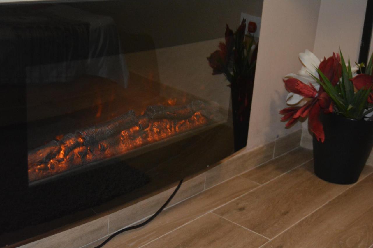 Casa Rural La Zzinetina Con Jacuzzi Constantina Dış mekan fotoğraf